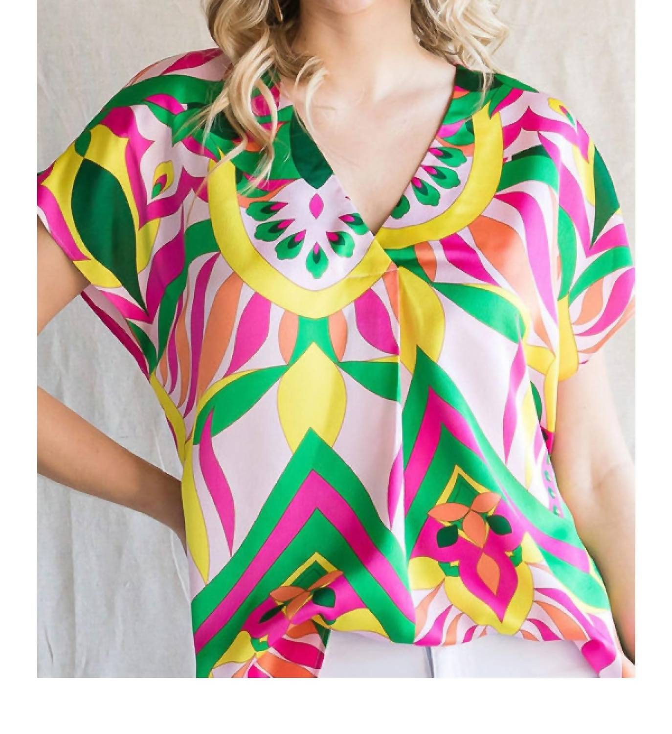 Jodifl - Mix Print Top With A V-neckline & Short Curved Sleeves