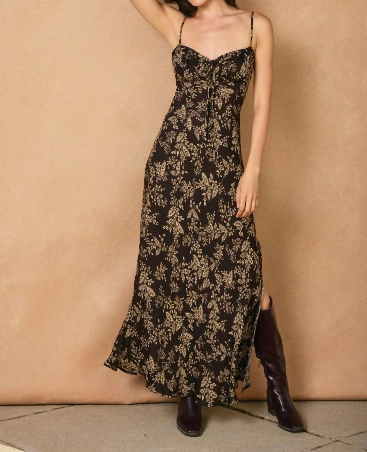 Dress Forum - Sweetheart Maxi Dress