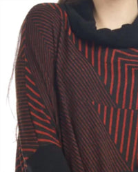 Papillon - Asymmetrical Stripe Poncho