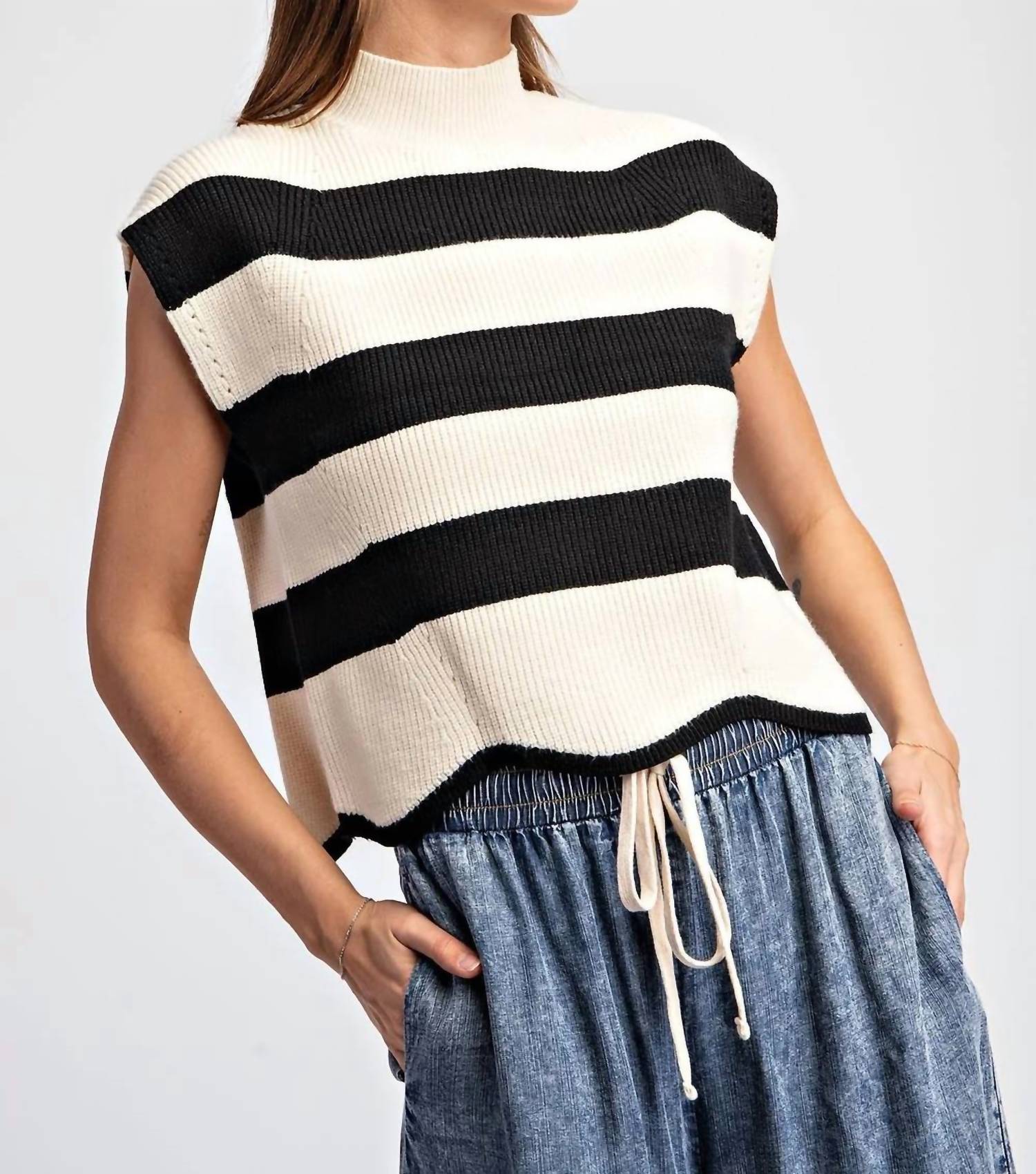 Ee:Some - Striped Mock Neck Sweater