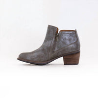 Clarks - Women's Neva Lo Ankle Boots
