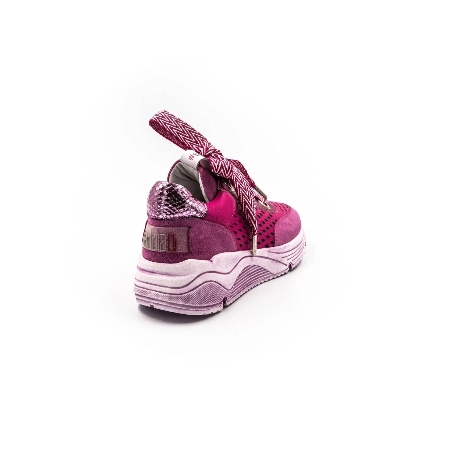 Vaddia - Women's Binx Platform Sneaker