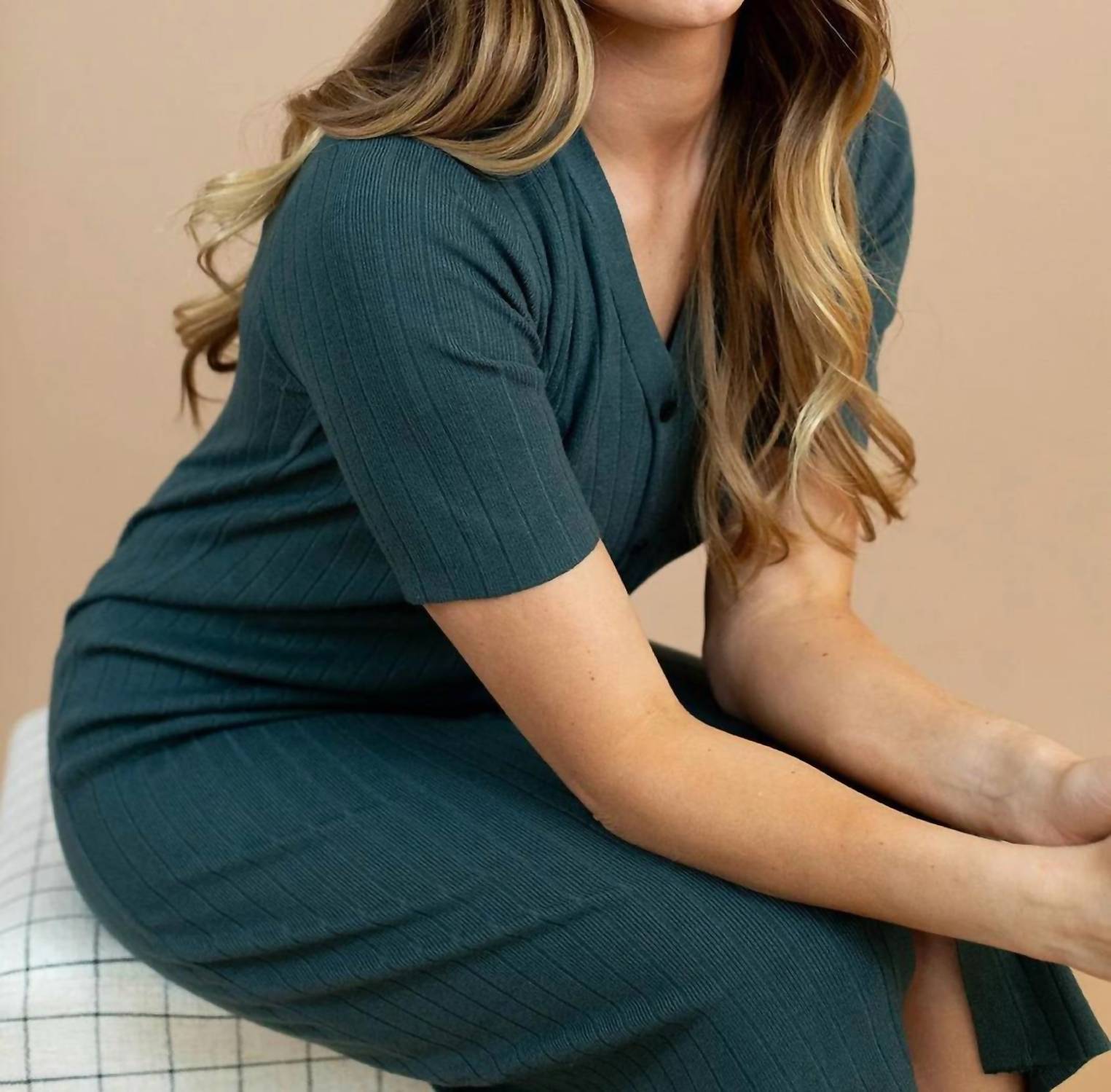 Tea N Rose - Reagan Sweater V-neck Dress
