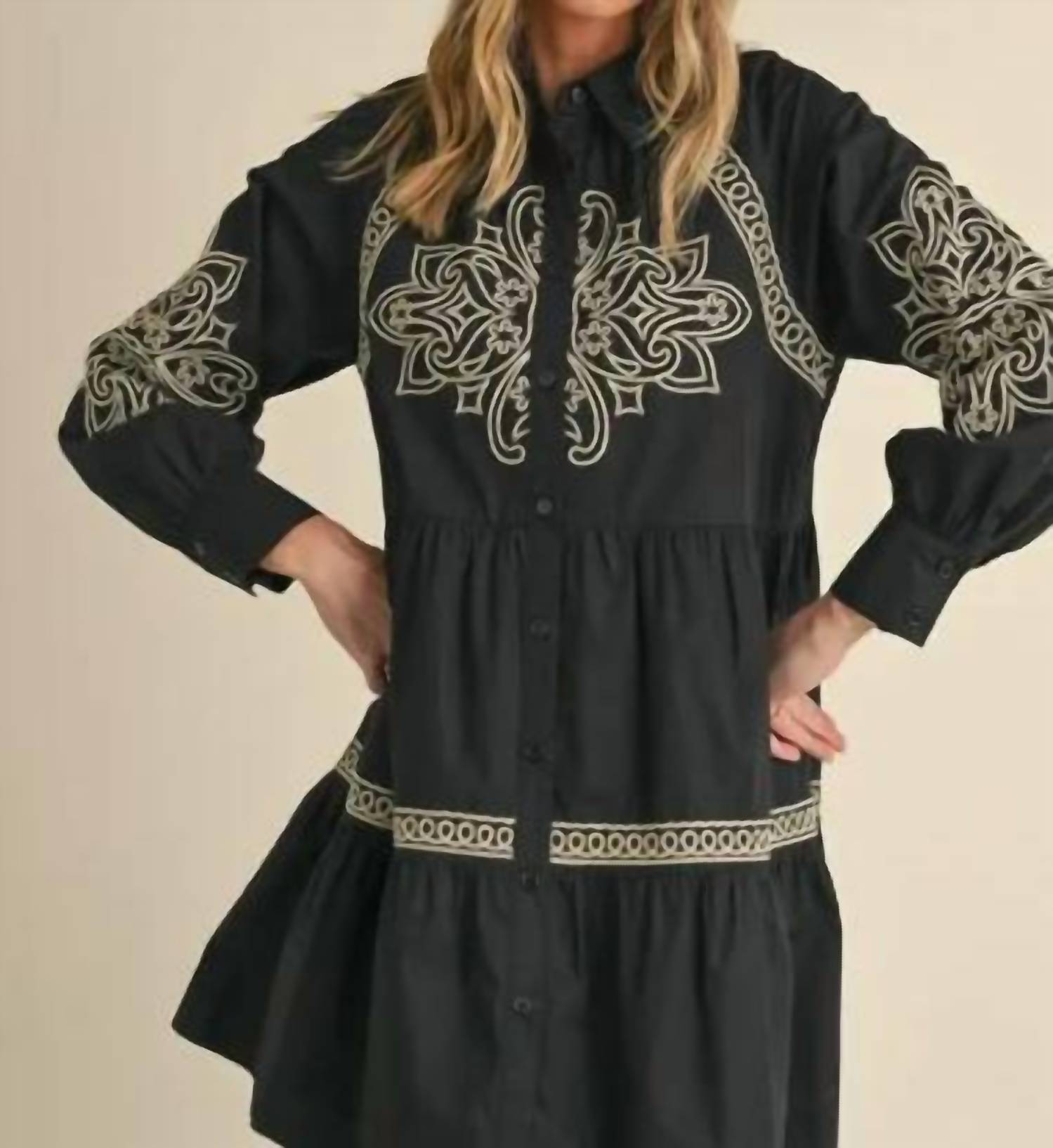 &Merci - Women's Embroidered Button Down Mini Dress