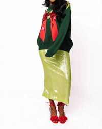 Queen Of Sparkles - Wreath Around Neck Long Sleeve Sweater