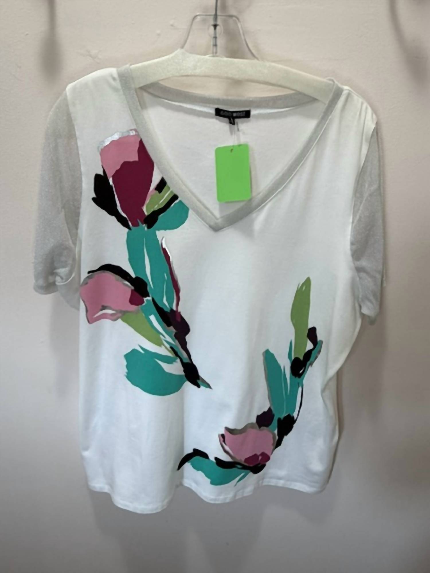 600 West - Women's Placed Floral Print Top