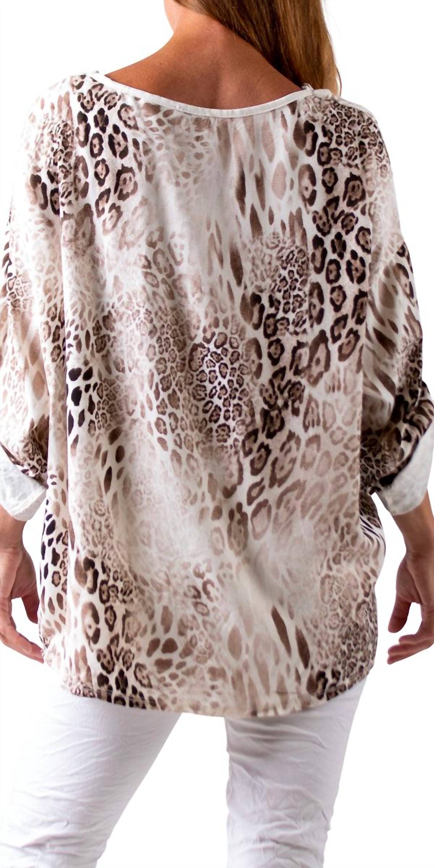 Gigi Moda - Lara V-neck Blouse
