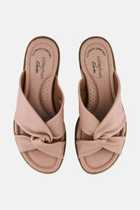 Clarks - Women's Reyna Twist Flat Sandal