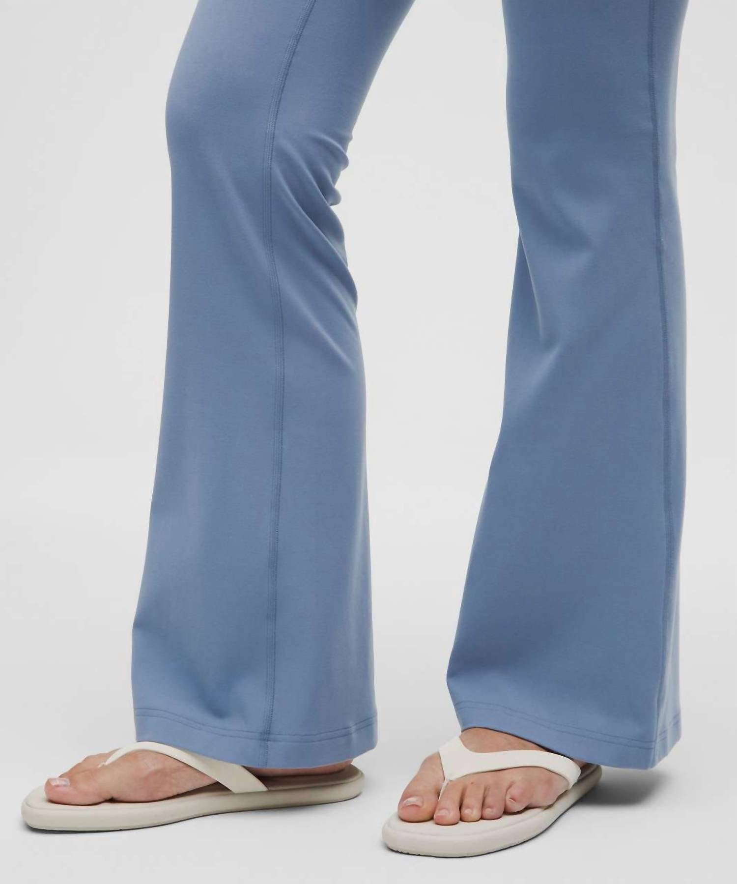 Lululemon - Groove Nulu Flared Pants - Regular