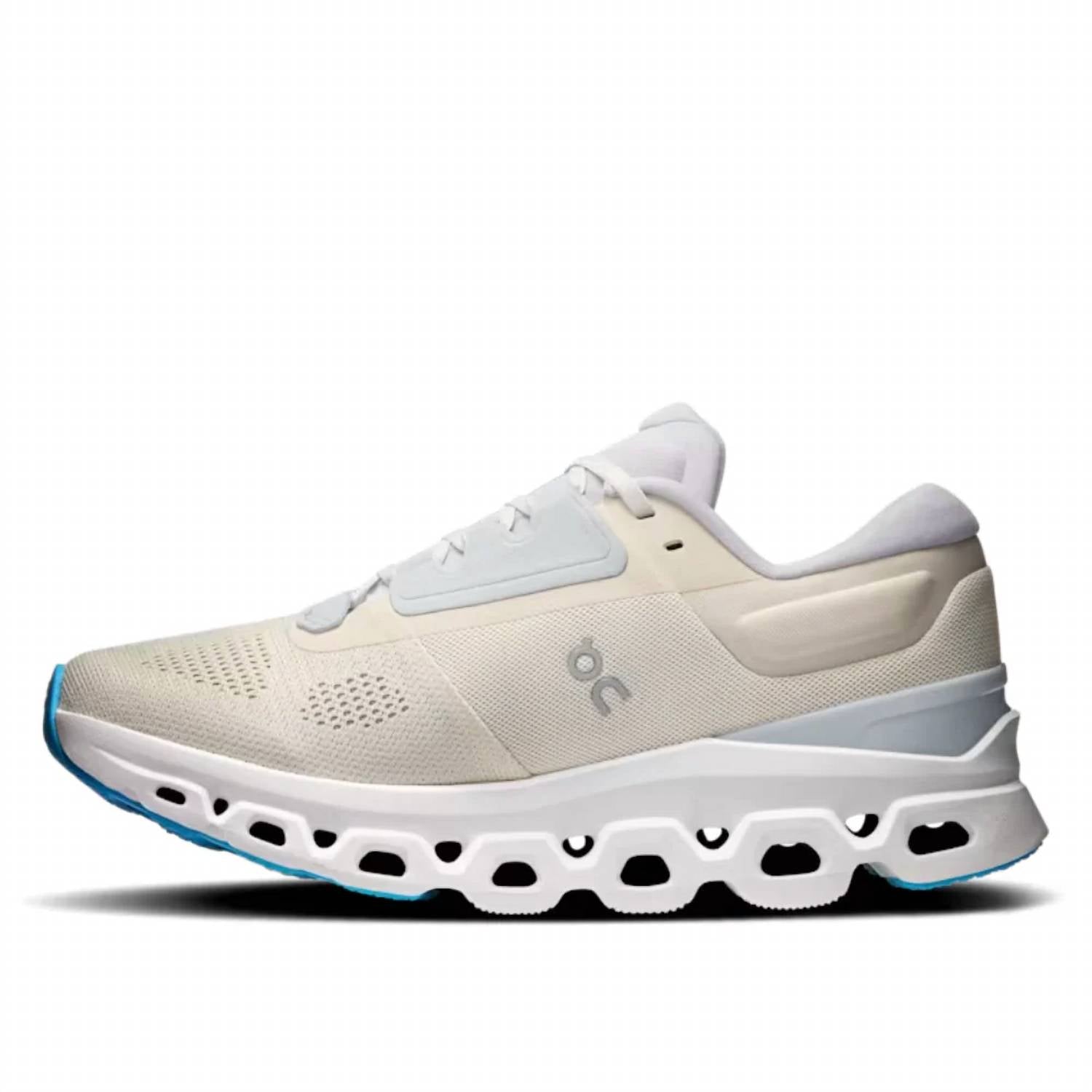 On - Women's Cloudstratus 3 Running Shoes