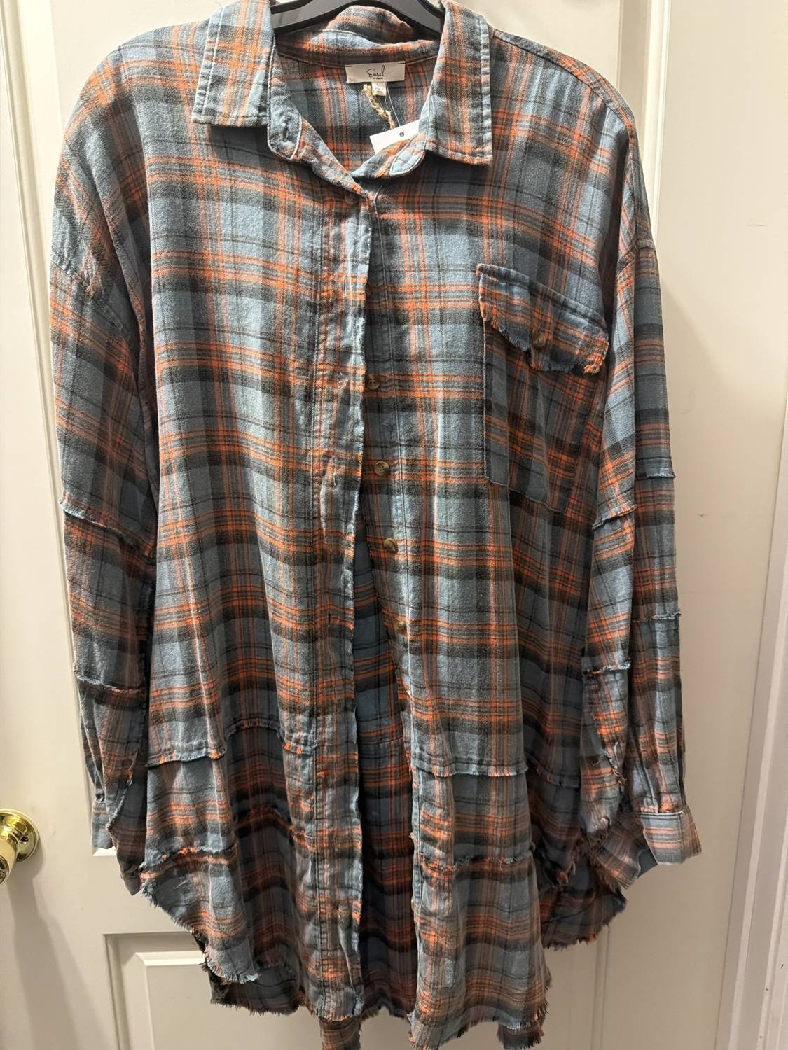 Easel Fredi Button Down Shirt in teal - women's shirt - detail view