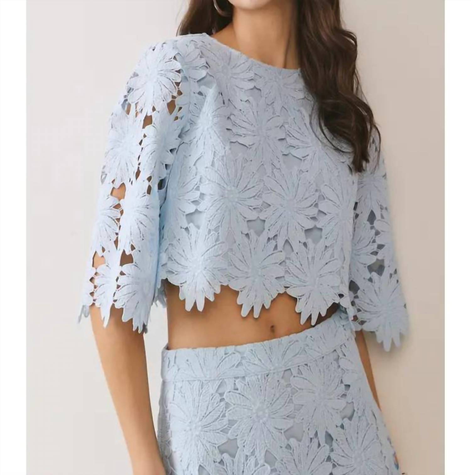Tcec - Elbow Length Sleeves Floral Lace Cropped Top
