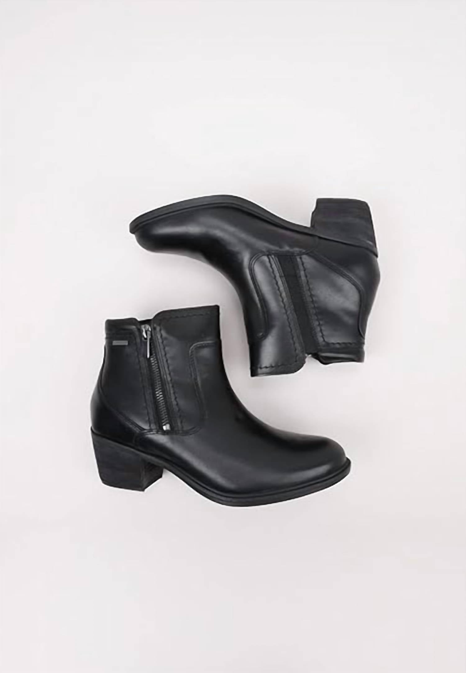 Clarks - Women's Neva Zip Waterproof Boots