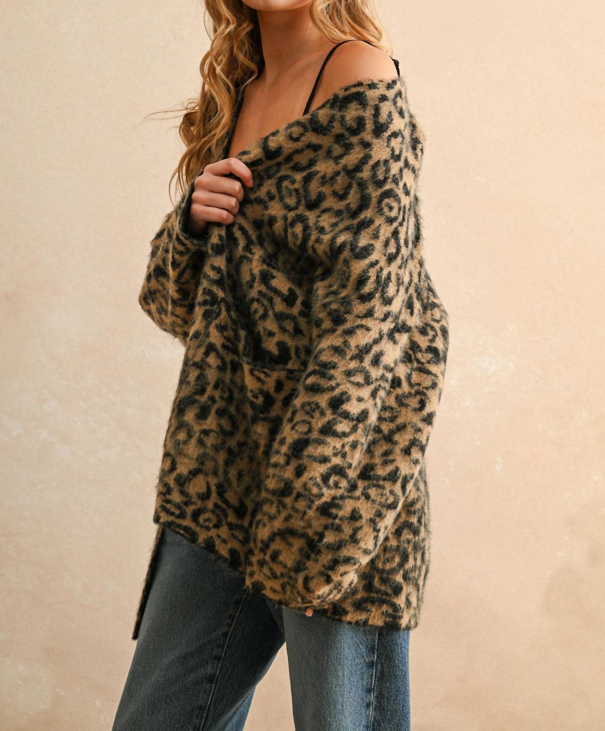 Miou Muse - Fuzzy Oversized Cardigan