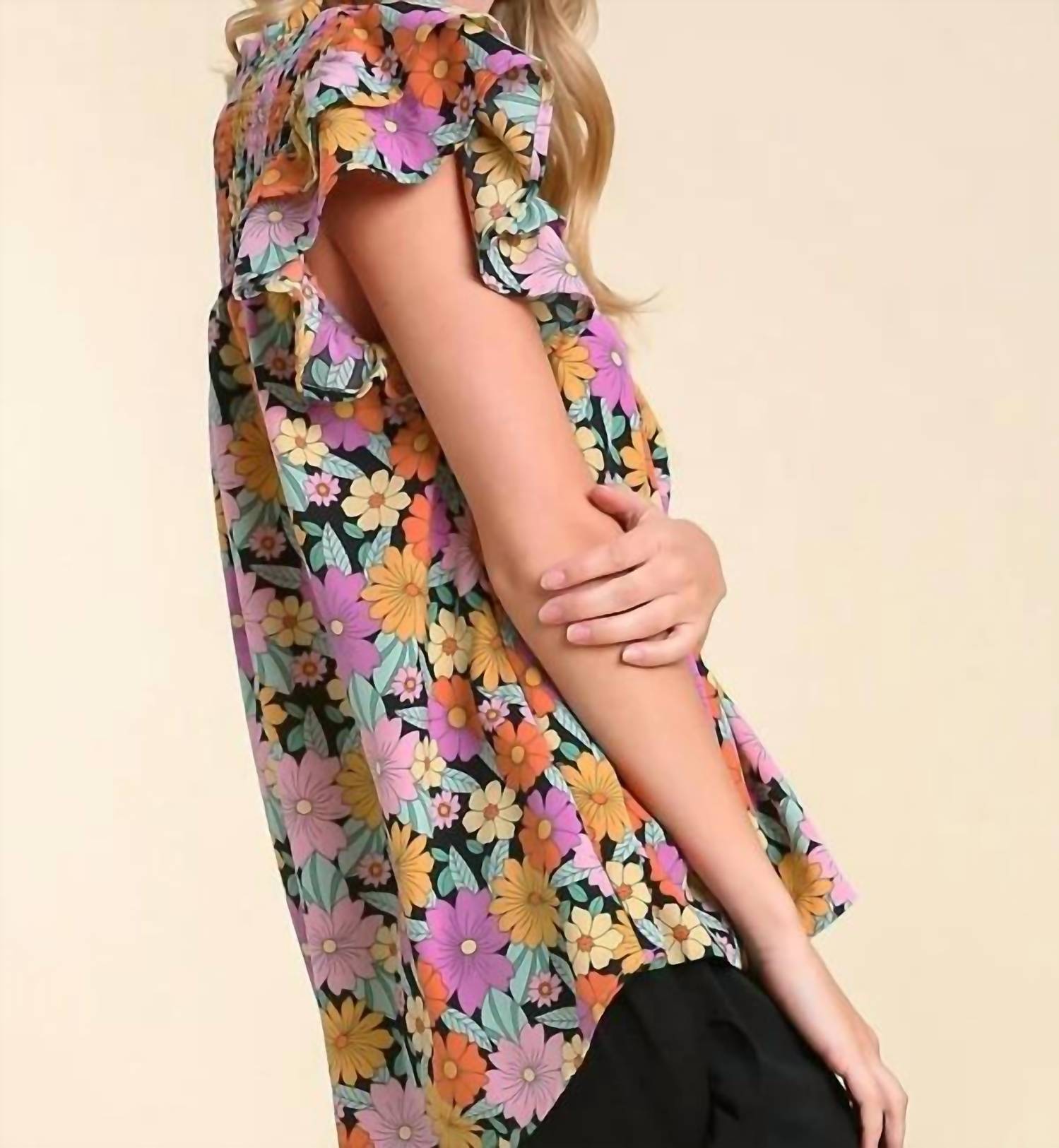 Umgee - Smocked Ruffle Sleeve Floral Top