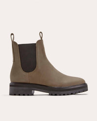 Everlane Women's Lug Chelsea Boots in vintage fossil brown - women's shoe - detail view