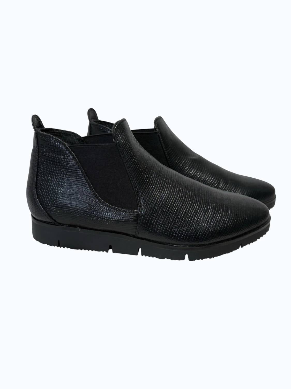 Cougar - Women's Sass Bootie