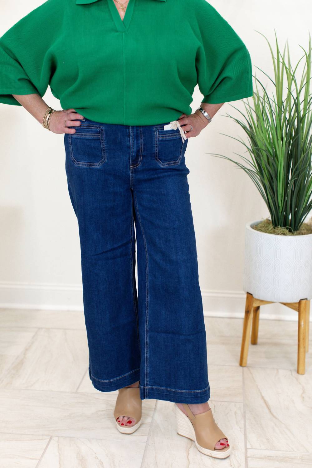 Charlie B - Stretch Denim Cropped Flare Leg Patch Pocket Pant