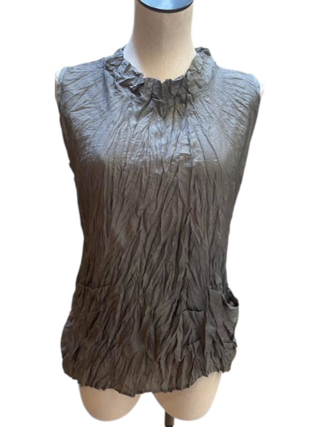 Shana Apparel - Women's Crinkle Top With Pockets
