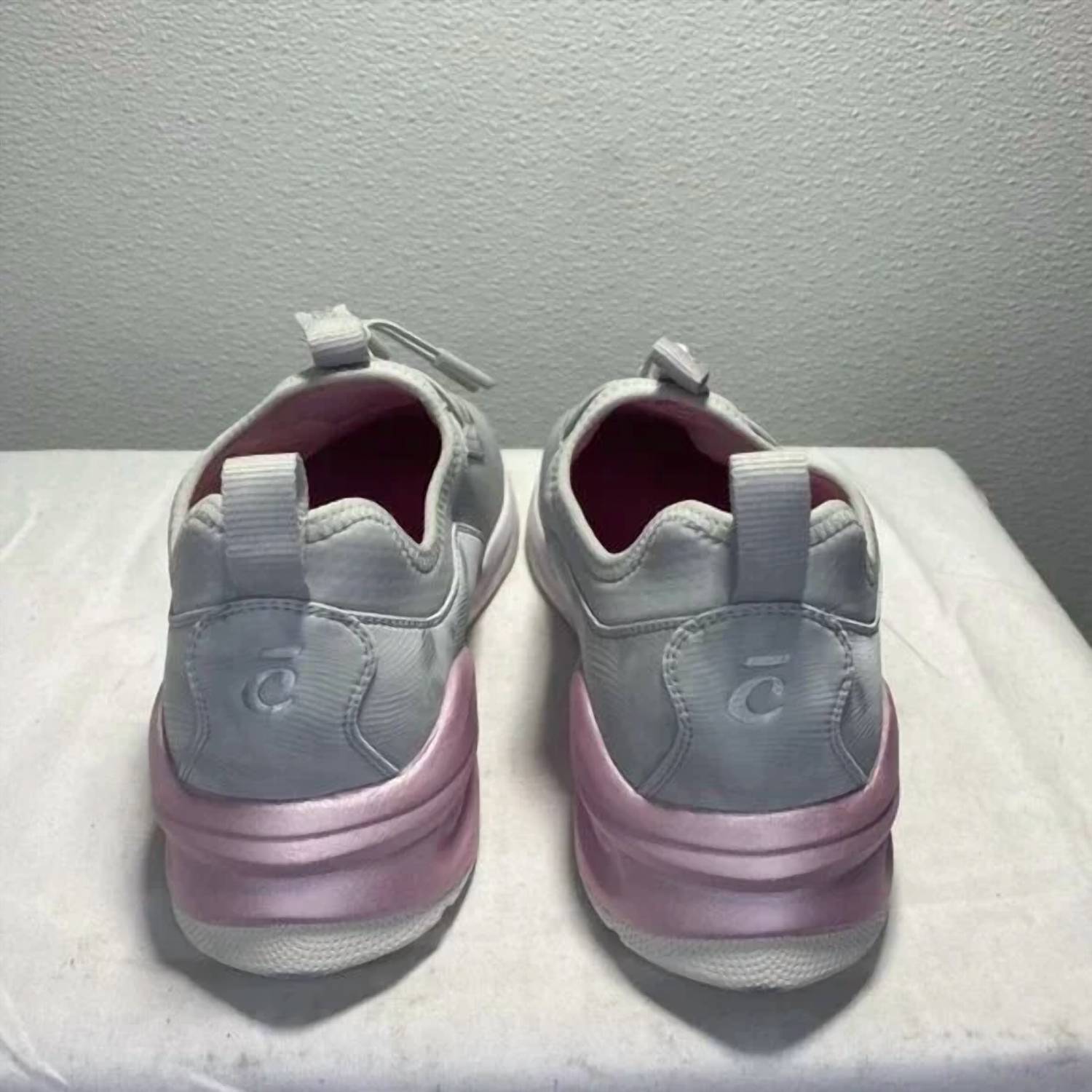 Clove Women's Classic Low-top Sneakers in grey pink - women's sneaker - alternate view