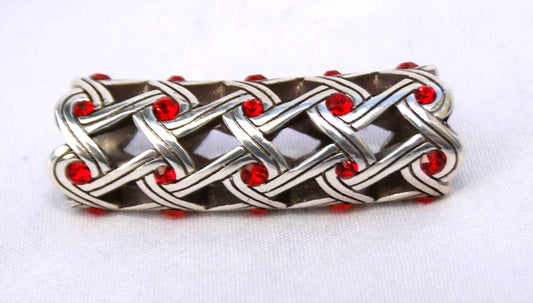 Brighton - INTERLACE LONG BEAD