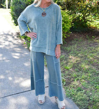 Zenana - Mineral Washed 3/4 Sleeve Boxy Sweater