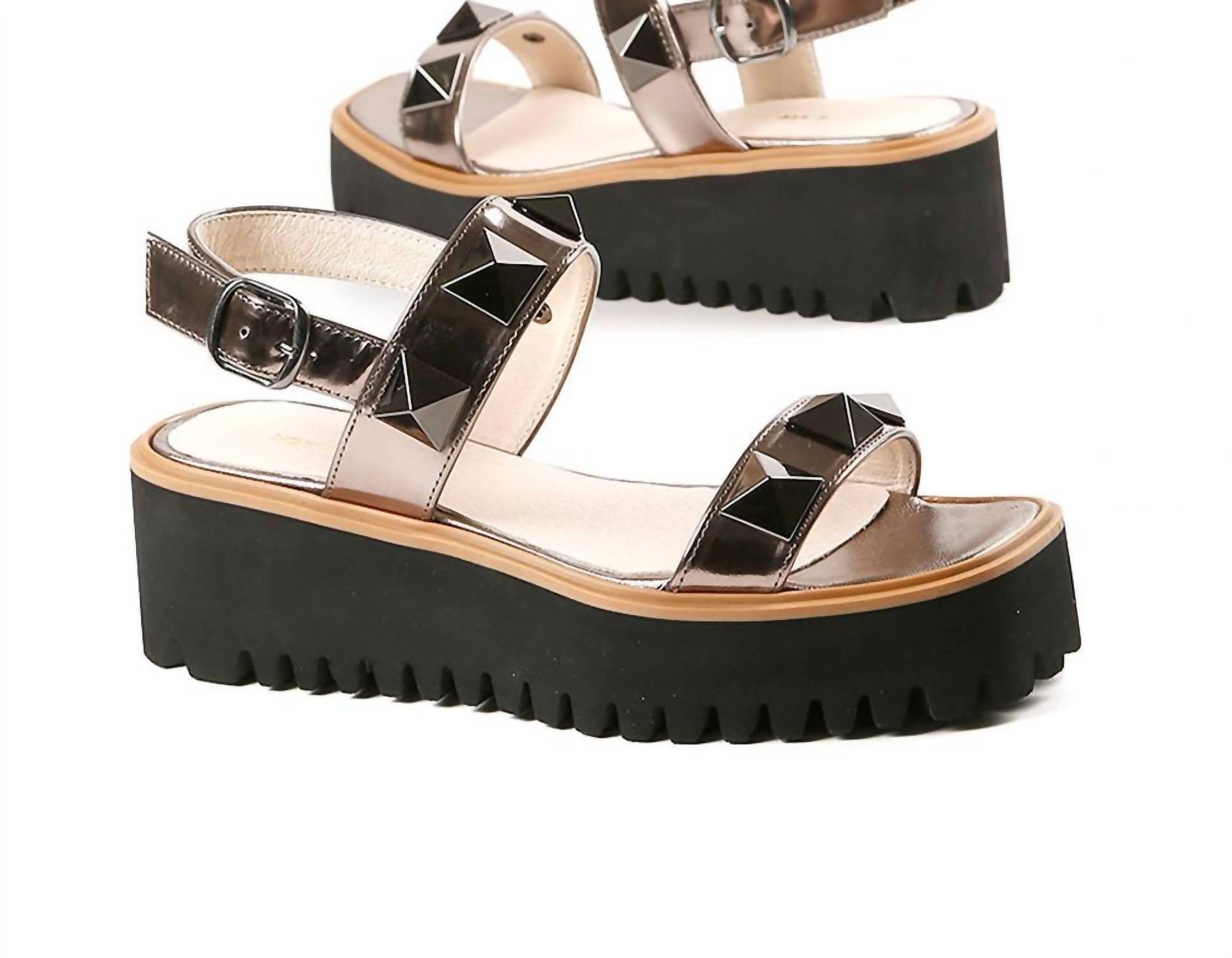 All Black - Women's Pyramid Stud Flatform Sandal