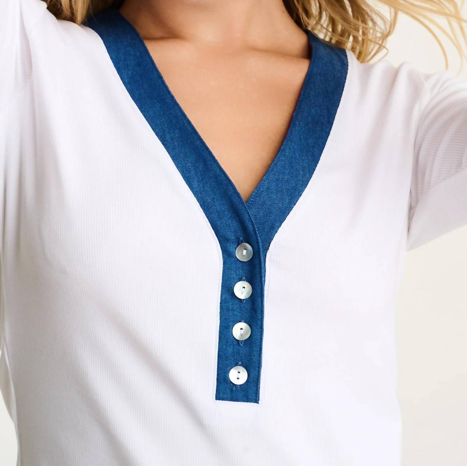 Lisa Todd - Pure Rib V-neck Tee