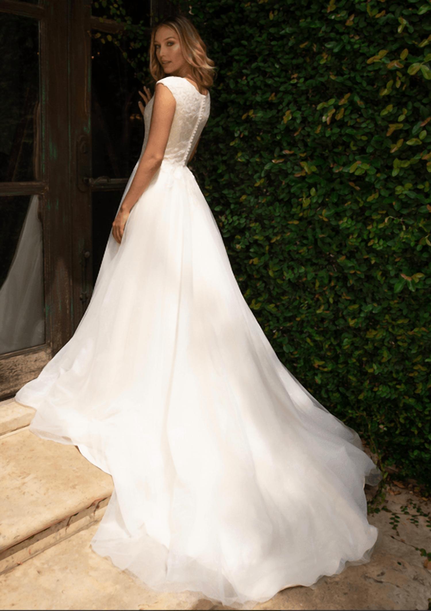 Lore - Geneva Classic A-line Tulle Wedding Dress