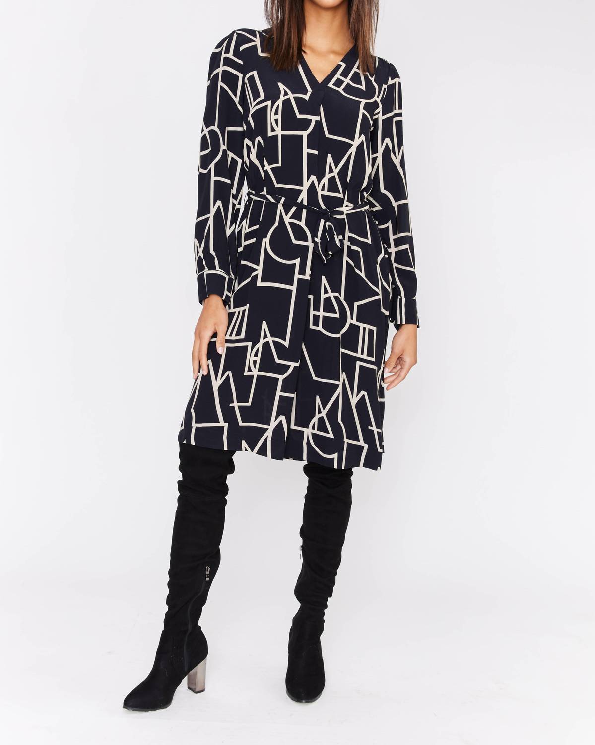 DOLCEZZA V-neck Long-sleeved Knit Dress in black beige - women's dress