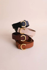 Leto - Women's Minimalist Leather Horseshoe Belt
