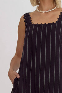Entro - Boutique Chic Midi Dress