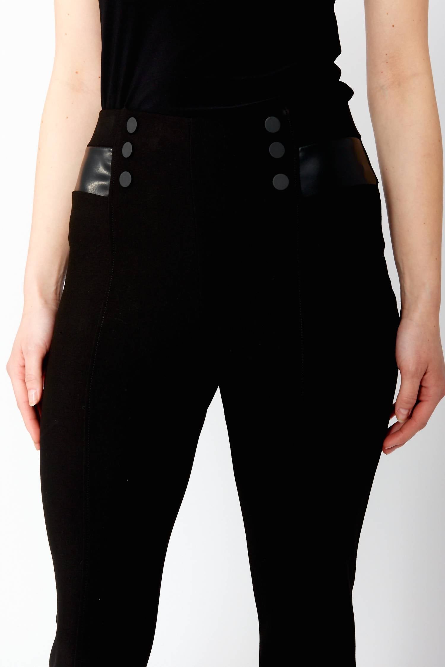 Frank Lyman - Mid-rise Skinny Knit Pant