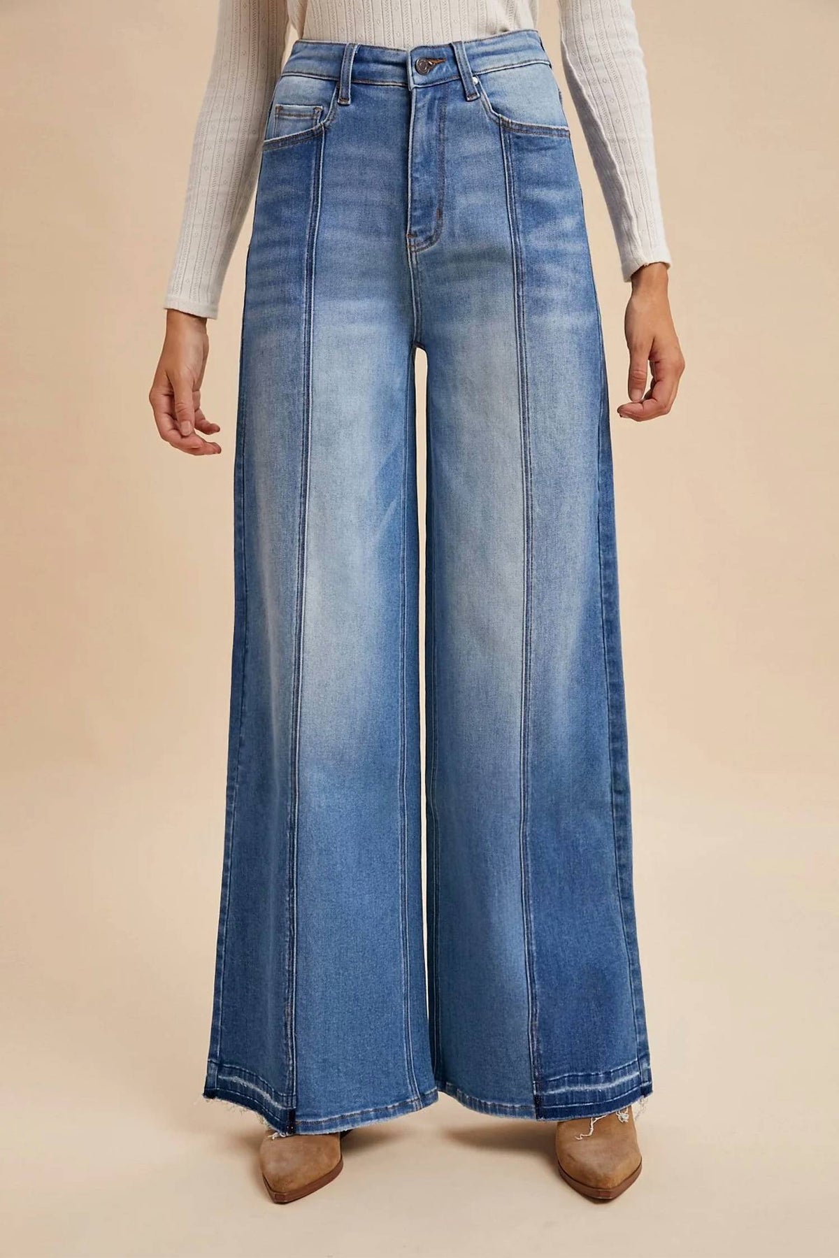 Anniewear - Two-tone Fray Hem Wide-leg Stretch Denim Jeans