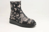 Django & Juliette - Women's Tiran Ankle Boot