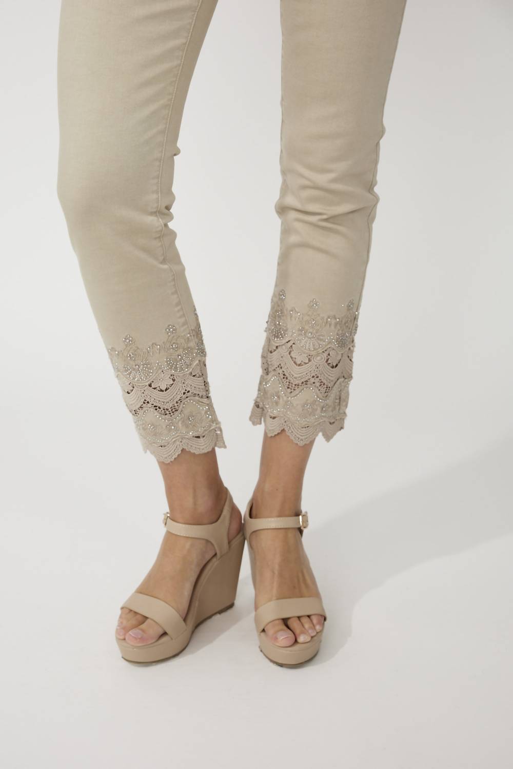 Frank Lyman - Slim Ankle-length Jeans