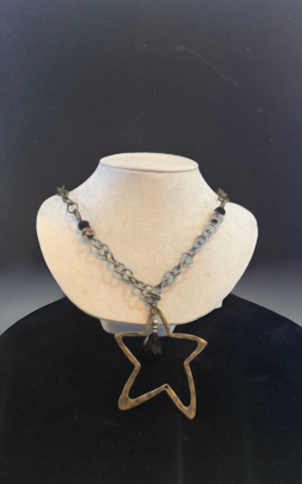 Lost & Found - Star charm necklace