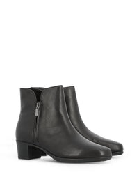 Munro - Women's Landyn Boot