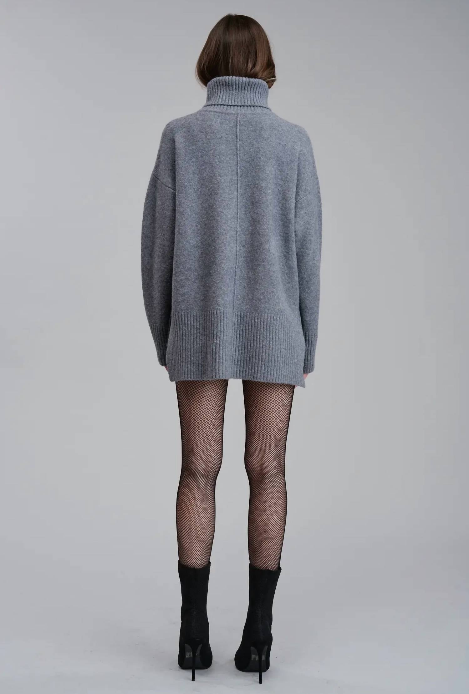Flat White - Oversized Turtleneck Sweater
