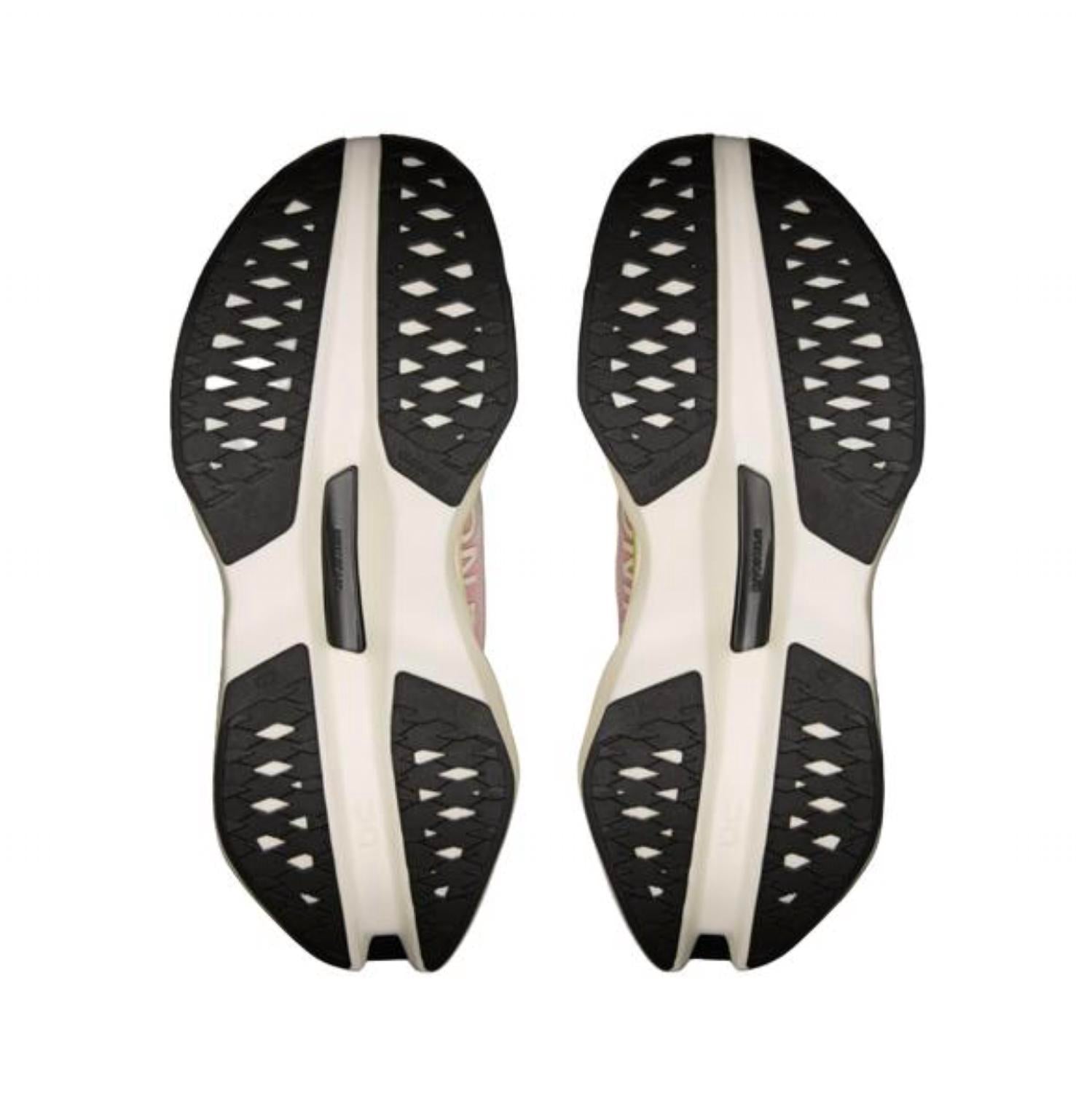 On - Women's Cloudboom Max Running Shoe