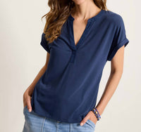 Tommy Bahama - Kauai Split-neck T-shirt