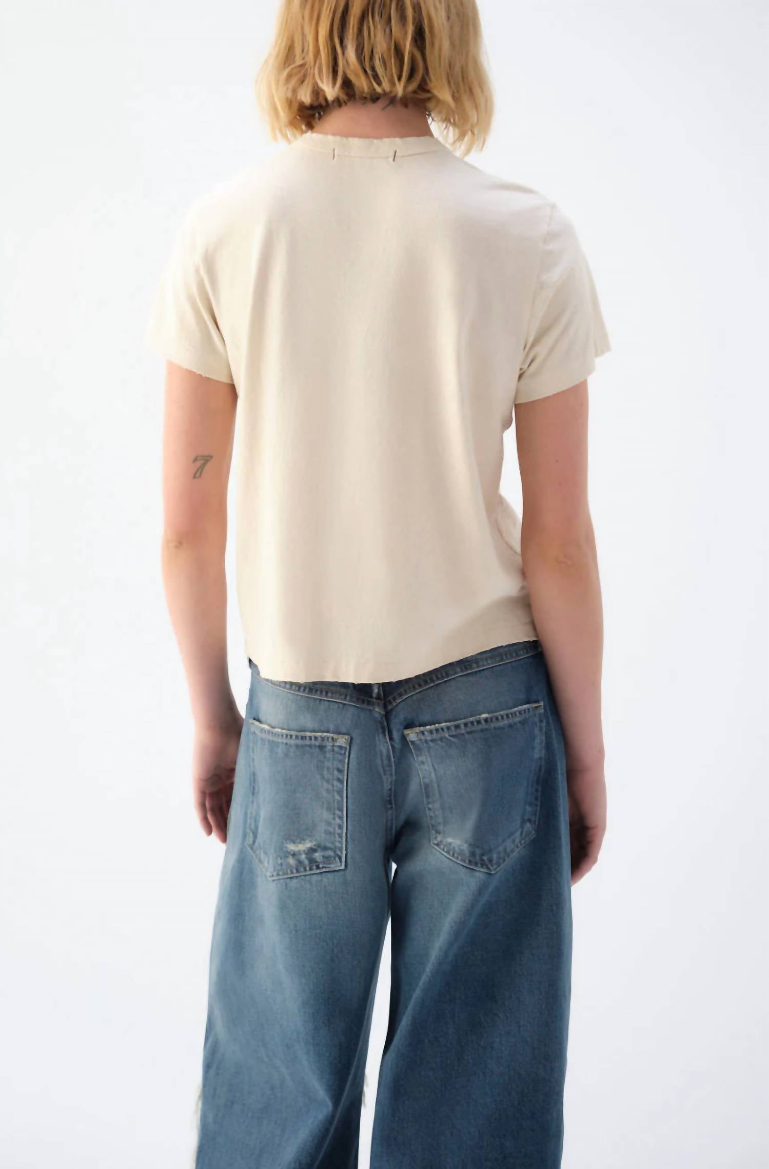 Amo - Love Relaxed Crewneck Tee