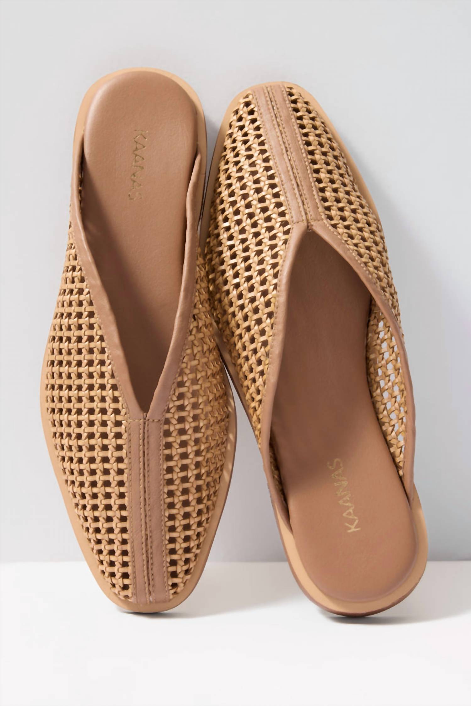Kaanas - Lagash V-cut Basketweave Mule Flats