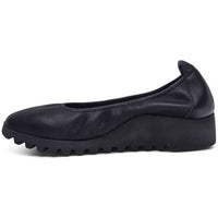 Aetrex Women's Brianna Ballet Flat in black 1 - women's flats - detail view