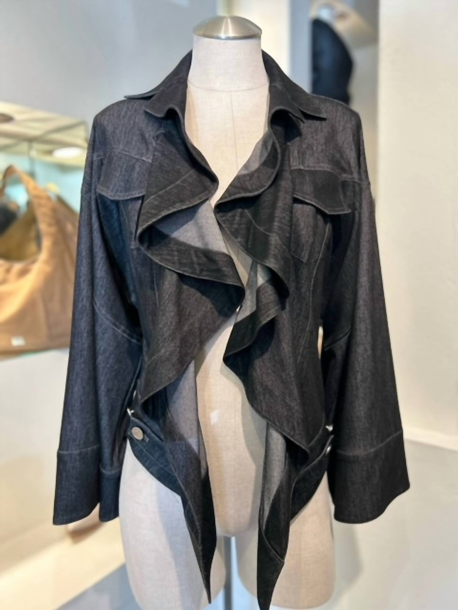 CASCADE JACKET