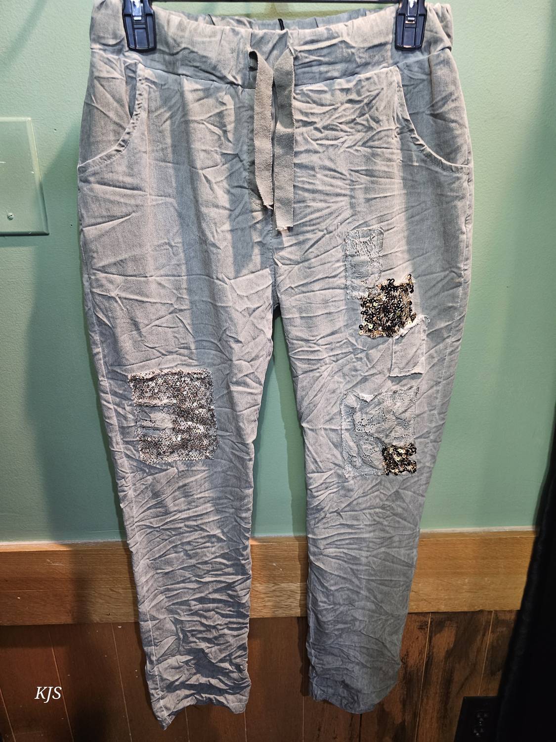 Made In Italy - Women's Embroidered Italian Crinkle Joggers