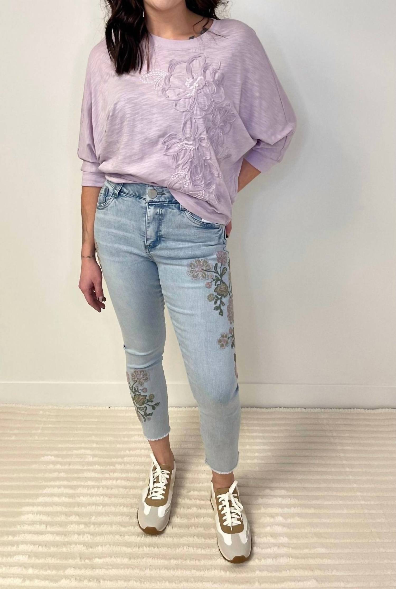 Democracy - Floral Embroidered Ankle Skimmer Jeans