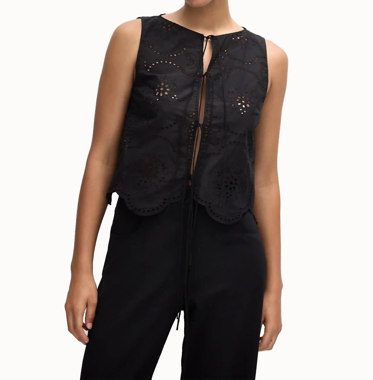 Matteau - Broderie Tie Blouse