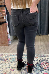 Judy Blue - Women's Rayann Buffalo Plaid Patched Jeans