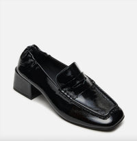 STEVE MADDEN Women's Estee Crinkle Shoes - women's flats - detail view